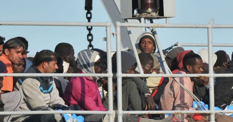 Drames de la migration en Méditerranée : la nécessité d’une solidarité ...